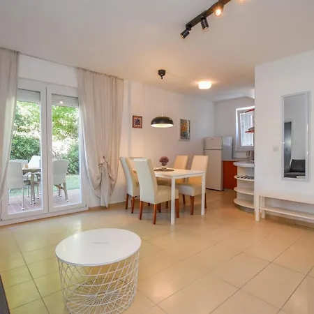 Movo House * Pag Town