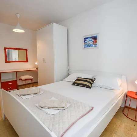 Movo House Pag Town