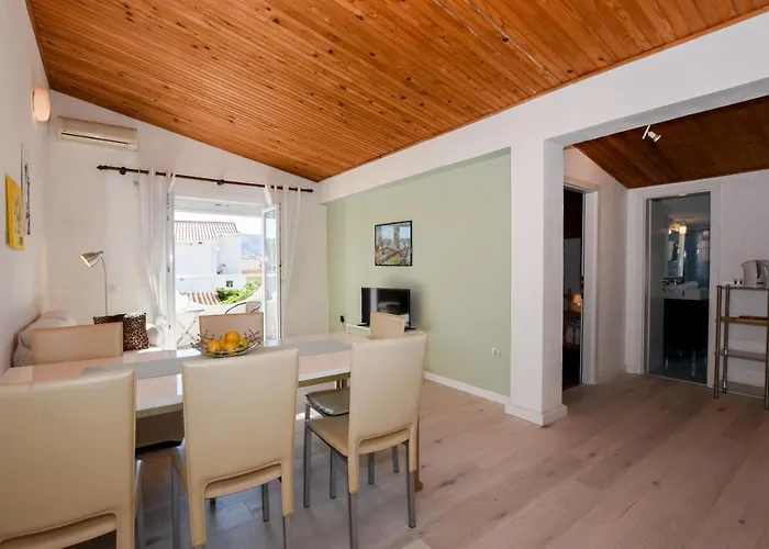 Apartman Movo House *