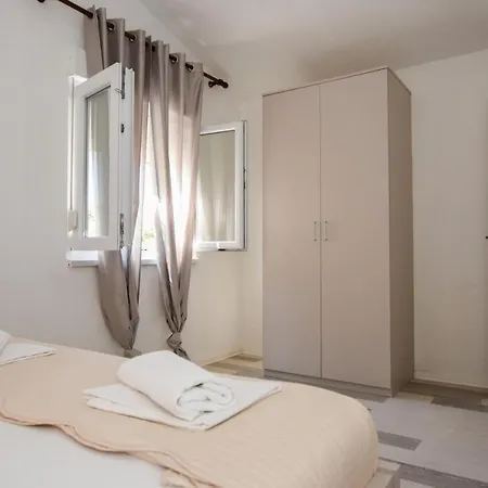 Movo House *