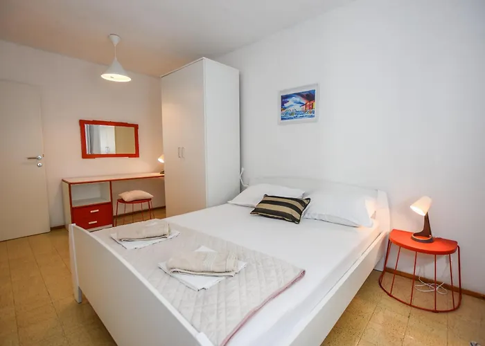 Movo House Pag Town